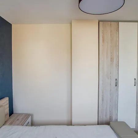 Braun Deluxe Apartment *